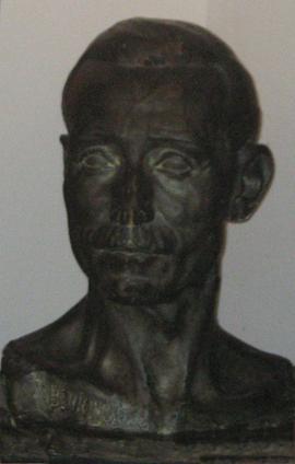 Busto del sargento Benigno Pereda