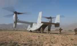 Desembarco desde una aeronave Osprey