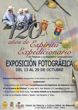 Cartel promocional de la exposición fotográfica