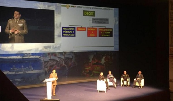 El coronel Fuentes en su intervención