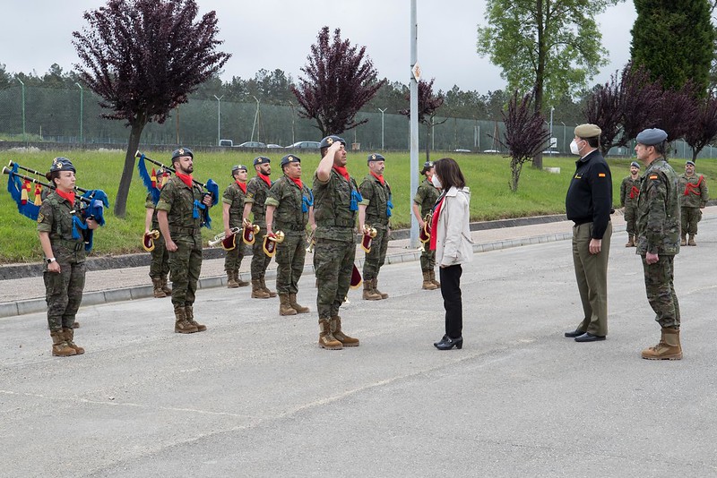 Margarita Robles visita el Regimiento de Infantería 'Príncipe' nº 3 en Asturias
