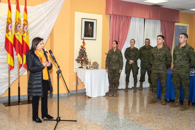 La ministra Margarita Robles visita la Brigada “Almogávares” VI