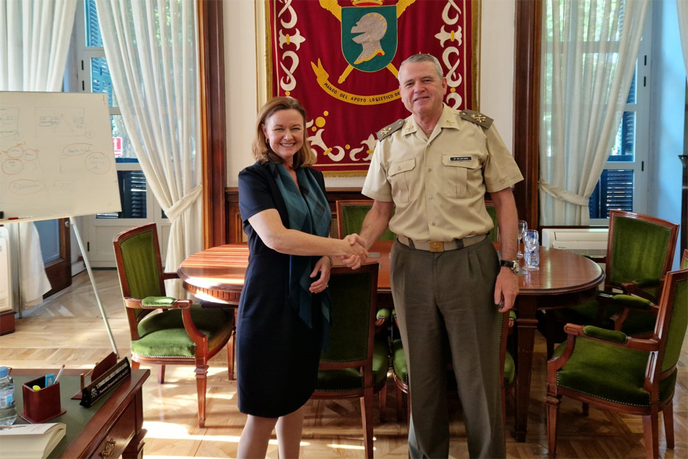 Reunión de la directora de la Agencia de Adquisiciones y Apoyo de la OTAN y el jefe del Mando de Apoyo Logístico del Ejército