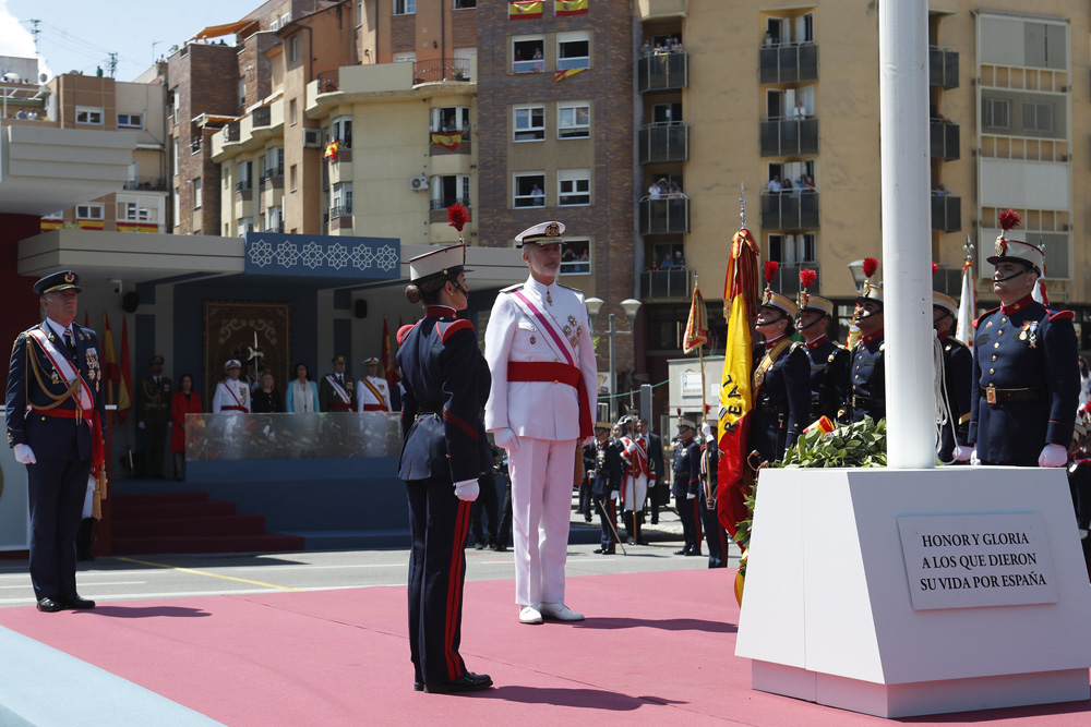 Sus Majestades los Reyes presiden la celebración del Día de las Fuerzas Armadas 2023 en Granada