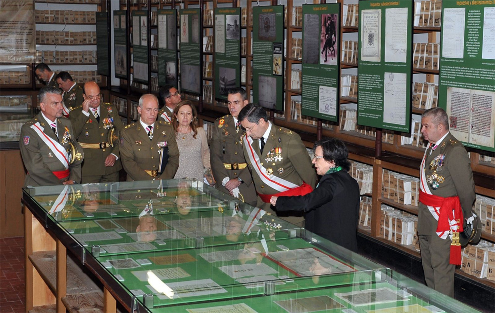 El JEME en el Archivo General Militar de Segovia