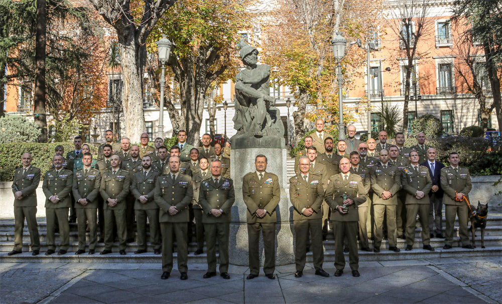 Audiencia anual del JEME a personas y unidades destacadas del ET en preparación físico-militar