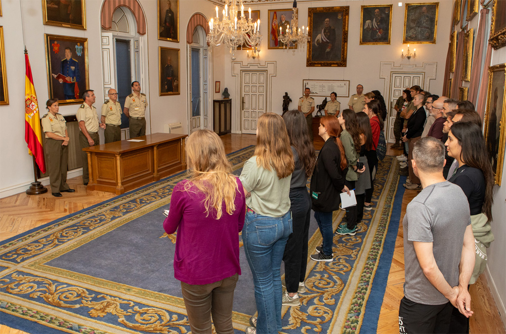 Presentation of the Conference to the students