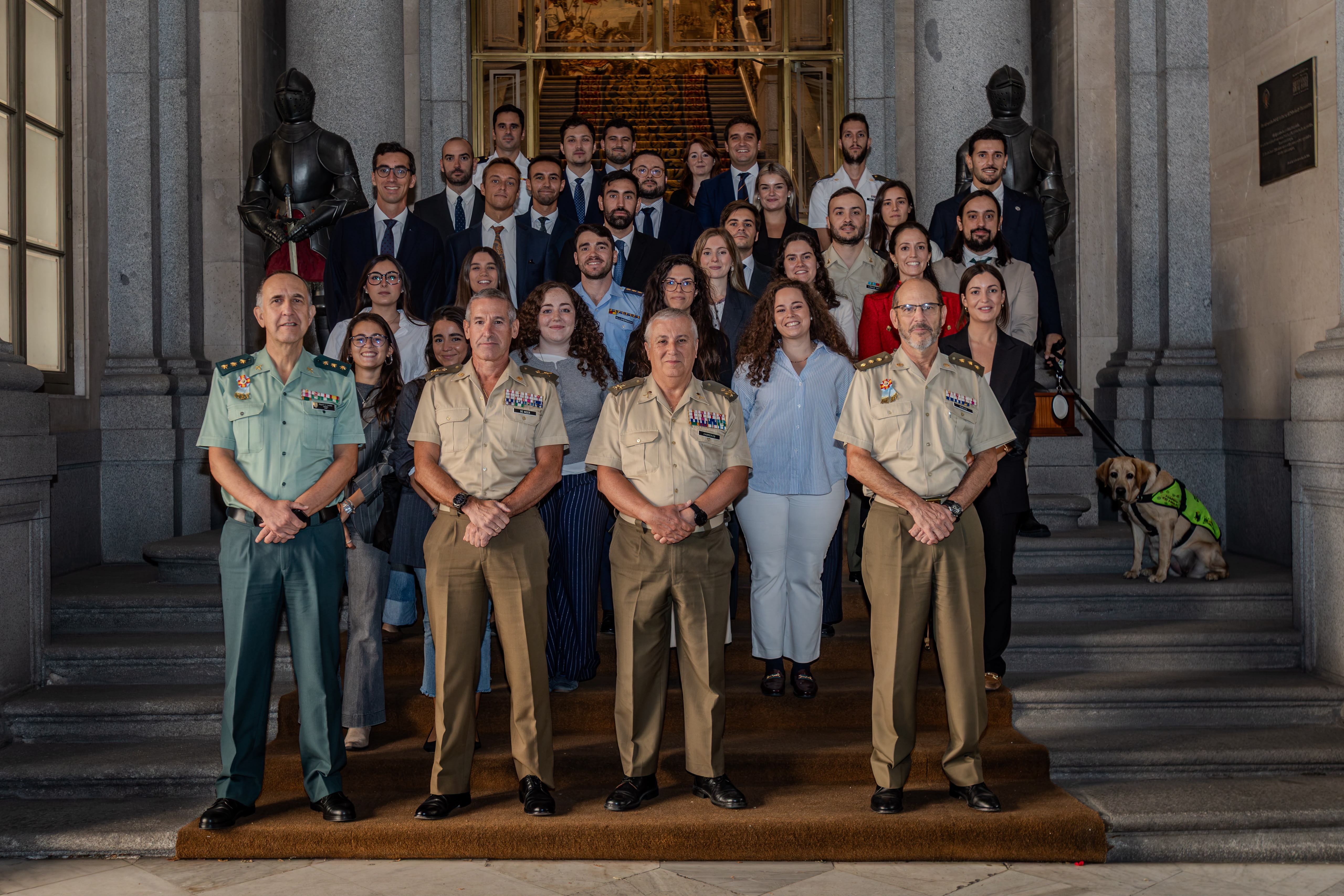 Visita al Cuartel General del Ejército del XV Curso de Defensa Nacional para Jóvenes