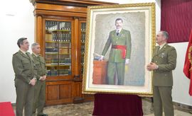 El JEME preside la inauguración de un cuadro del Rey donado al Instituto de Historia y Cultura Militar