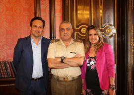 El JEME con los presentadores El JEME con los presentadores