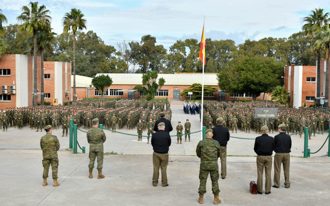 Visita del JEME al Centro de Formación de Tropa nº 2 y al Regimiento de Artillería de Costa nº 4