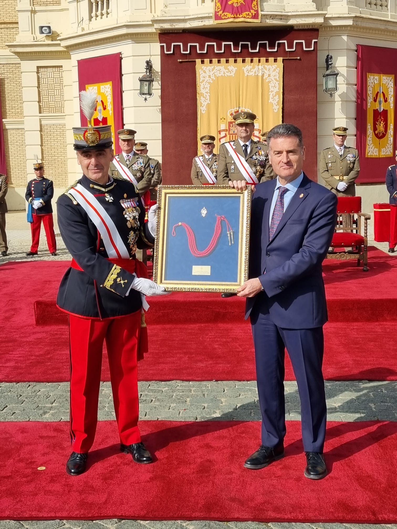 El JEME ha presidido en la Academia General Militar de Zaragoza la ceremonia en conmemoración del CXLI Aniversario de su creación.