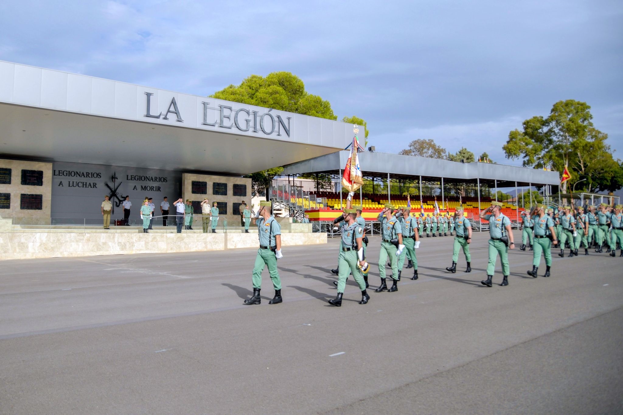 El Jefe de Estado Mayor del Ejército de Portugal visita el Mando de Adiestramiento y Doctrina y la Brigada 'Rey Alfonso XIII' de la Legión