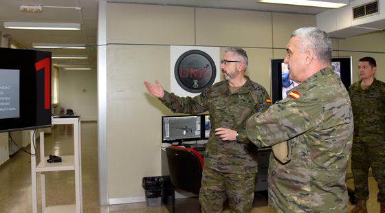 Visita institucional del JEME al Centro Geográfico del Ejército
