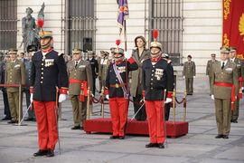 El JEME, General de Ejército Varela Salas, toma posesión de su cargo.