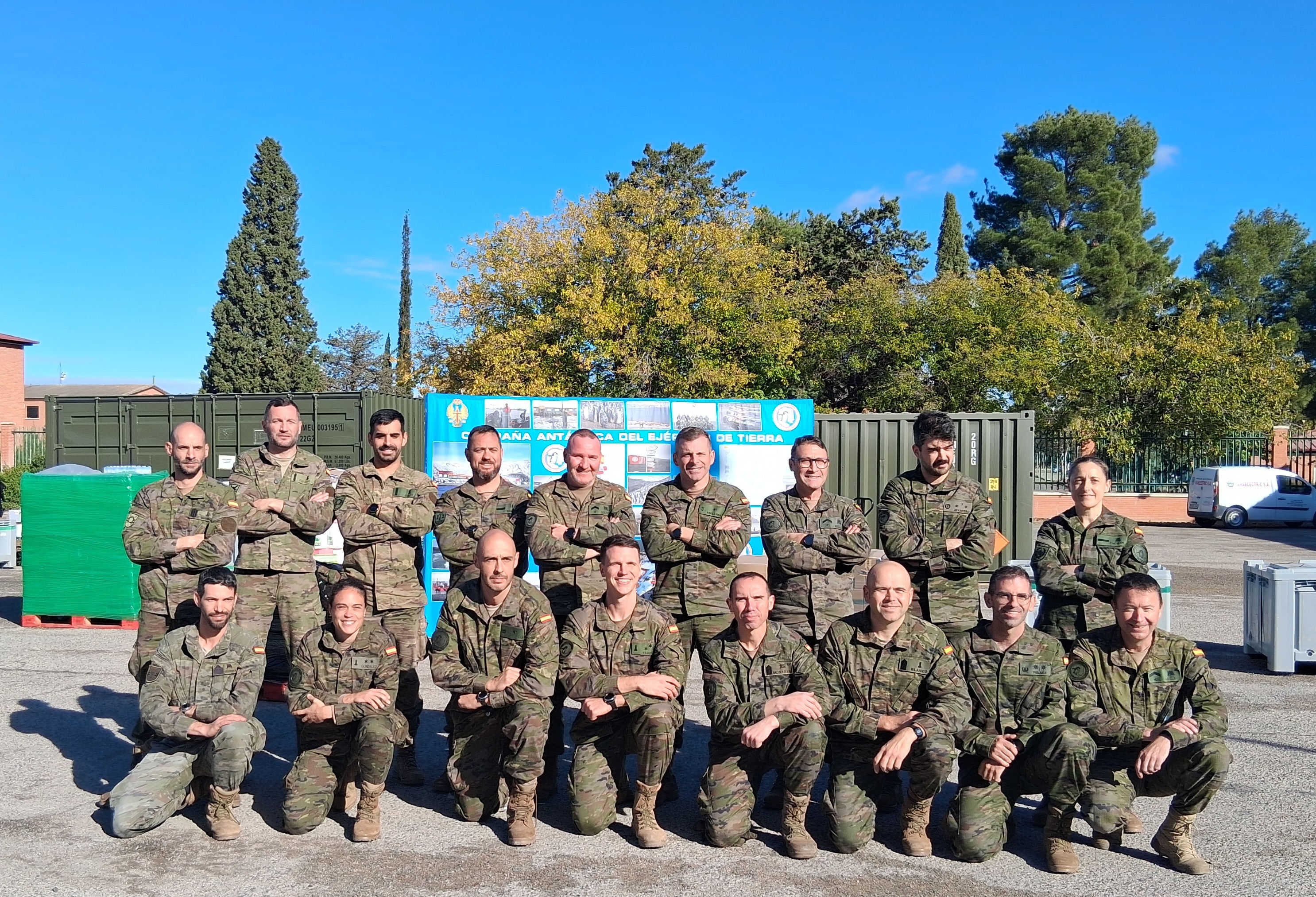 Carga contenedores XXXIX CAET