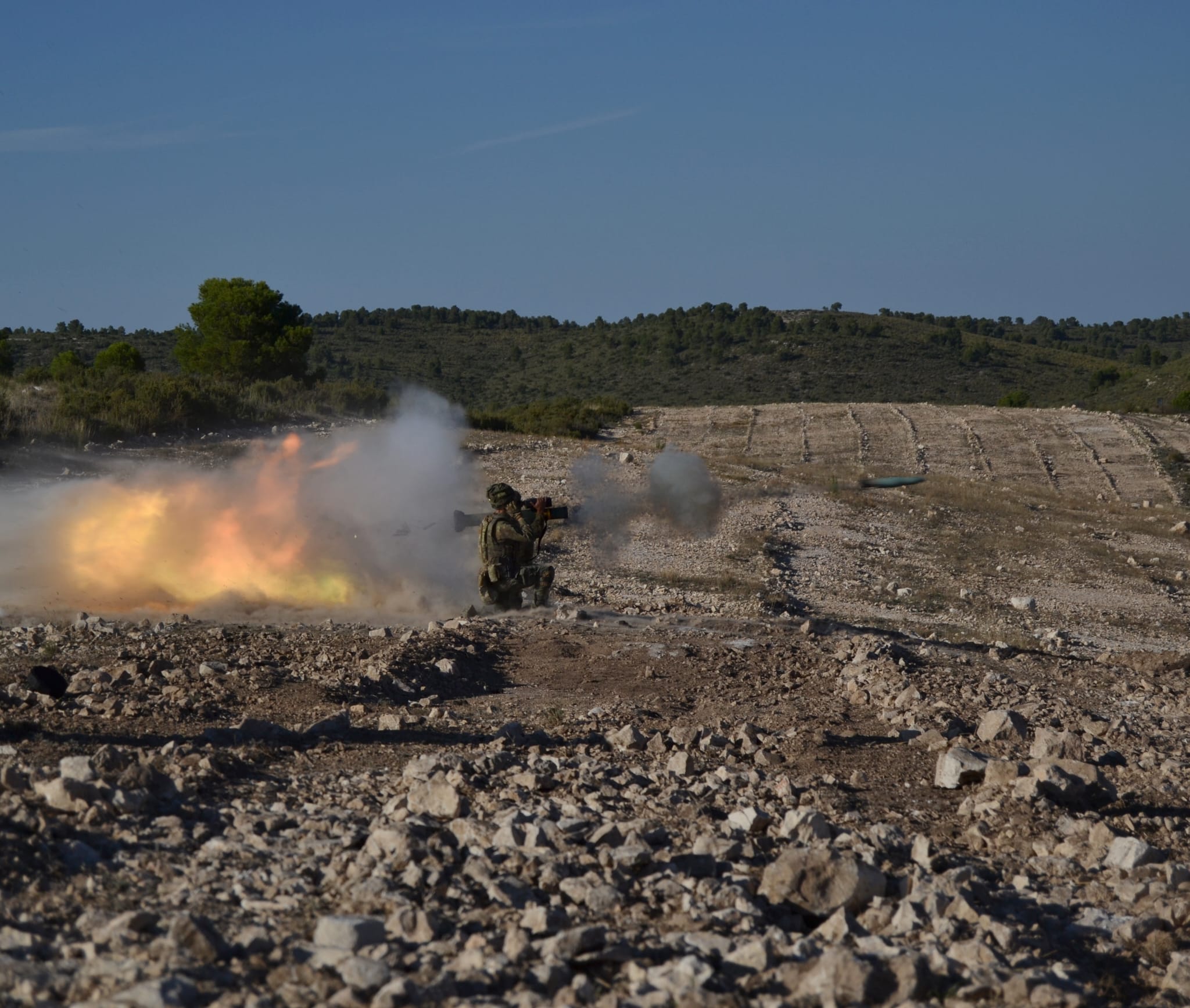 HACIENDO FUEGO CON UN LANZAGRANADAS C90
