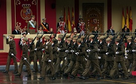Una Batería del MAAA desfila el Día de la Fiesta Nacional en Madrid