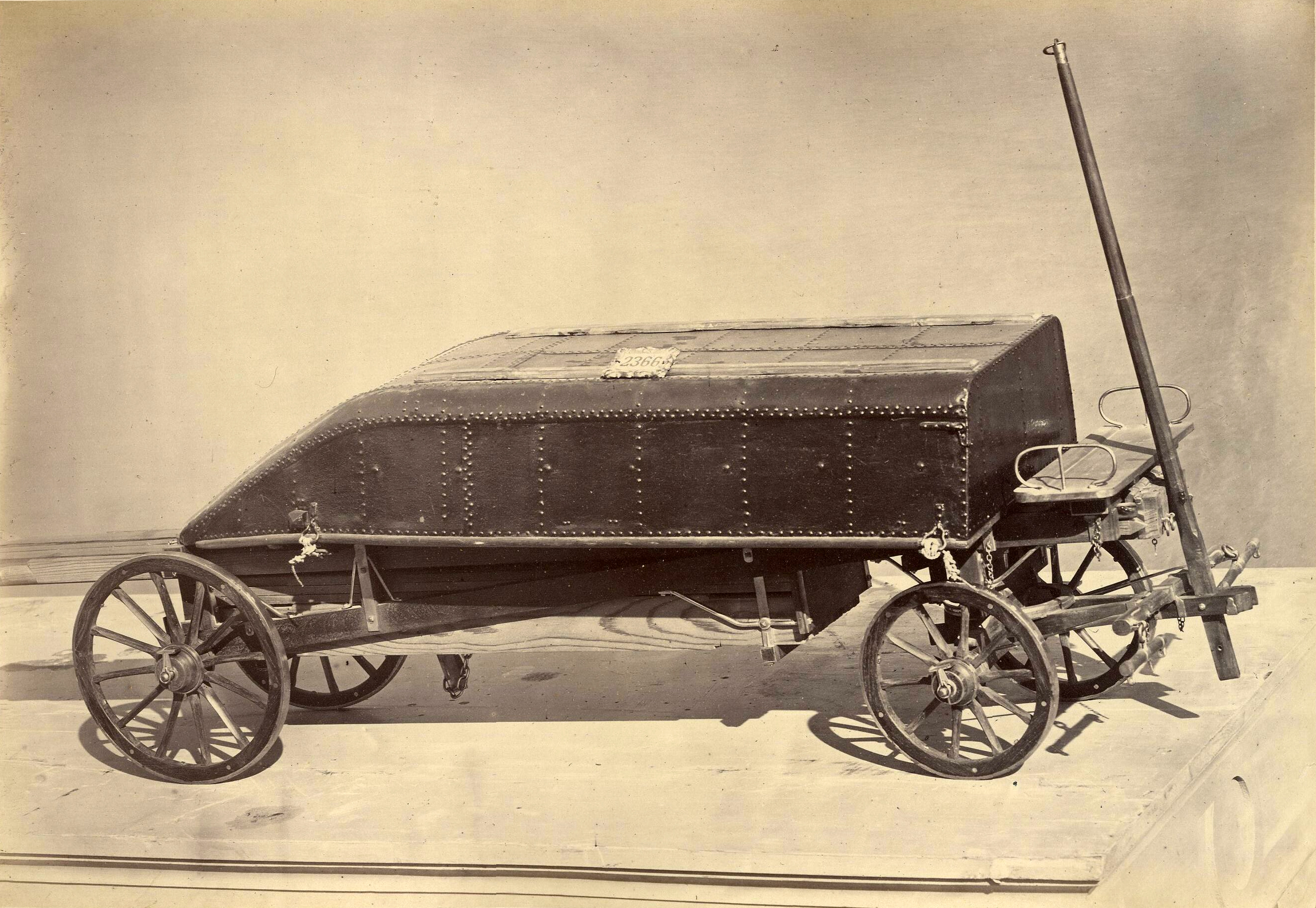 Carro de viguetas del tren reglamentario de puentes a la birago. 1880