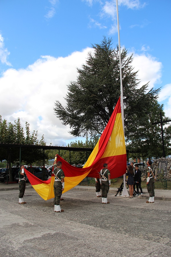 Ceremonia de Izado de Bandera.