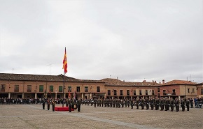 El BTCTD III/21 del Regimiento de Transmisiones 21 participa en el Izado de Bandera en Lerma (Burgos)   