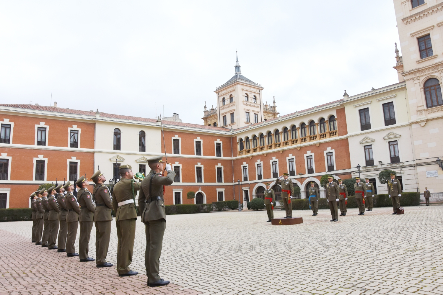 1 Honores al Jefe de Estado Mayor del Ejército