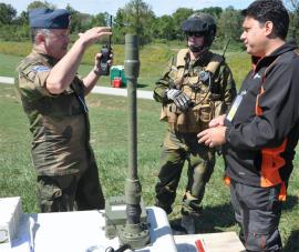 Explicaciones del sistema a militares noruegos