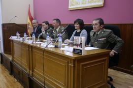 El teniente general Puentes presidió el acto