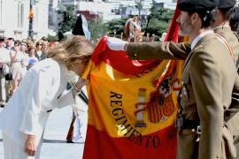 La alcaldesa de Madrid jura Bandera