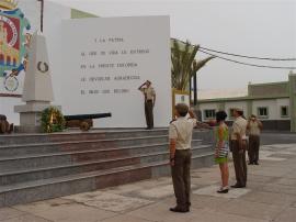 La viuda del sargento 1&ordm; participa en el homenaje 