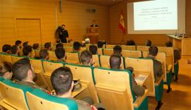 Asistentes a la conferencia del profesor Rábago