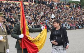 Jura de Bandera de una civil en la Academia