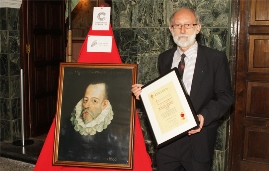 El historiador J. Sada recibió un reconocimiento 