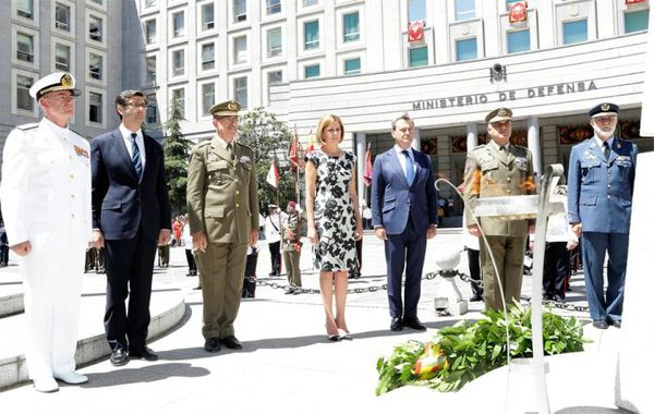 Autoridades presentes en el acto