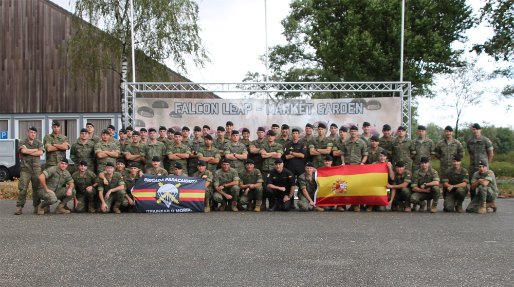 Participantes de la Brigada Almogávares