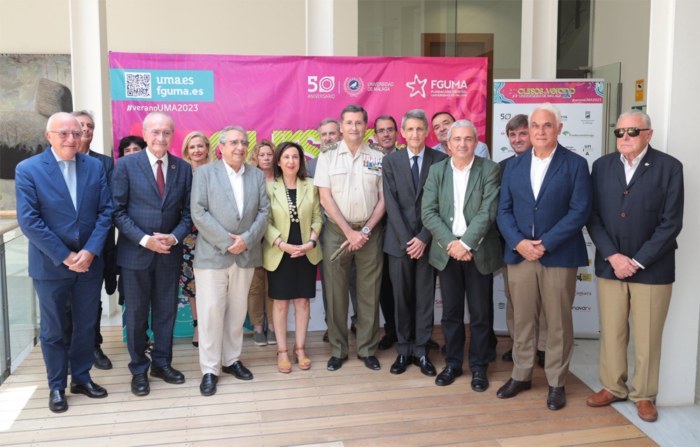 La ministra de Defensa clausura el curso de verano “Ejército y sociedad” de la Universidad de Málaga