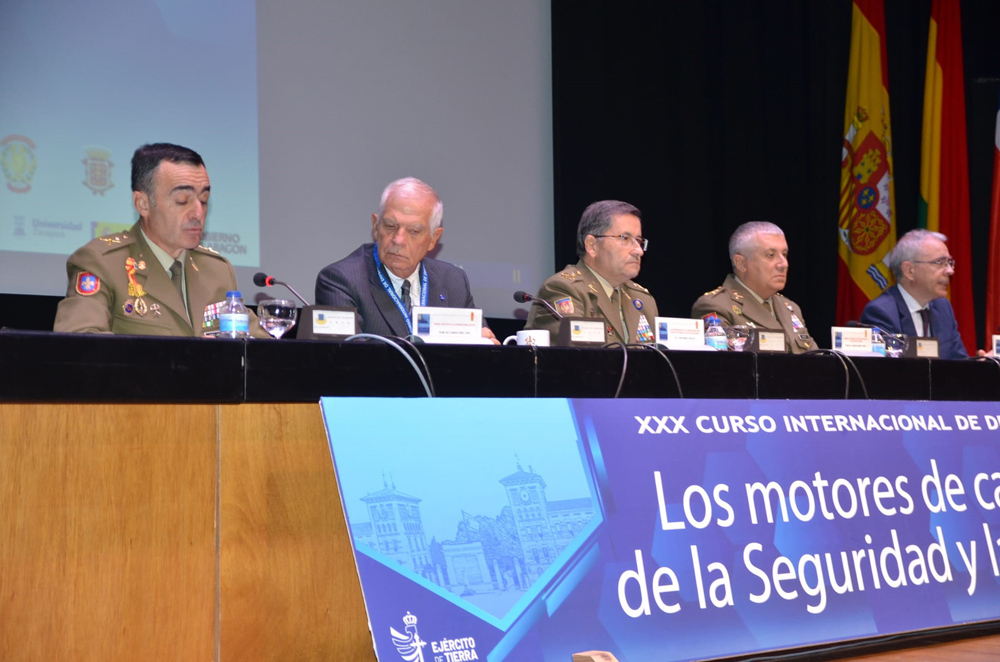 Josep Borrell pronuncia la primera conferencia del XXX Curso Internacional de Defensa
