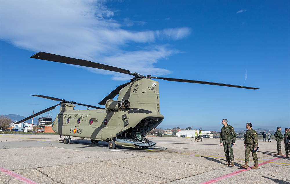El Rey Felipe VI visita a las Fuerzas Aeromóviles del Ejército de Tierra