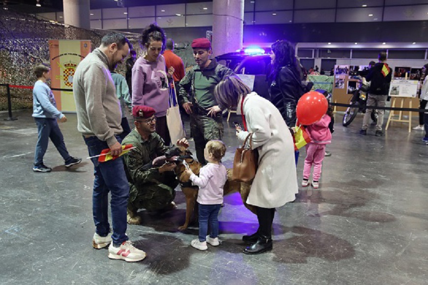 El Ejército participa en la Expojove de Valencia