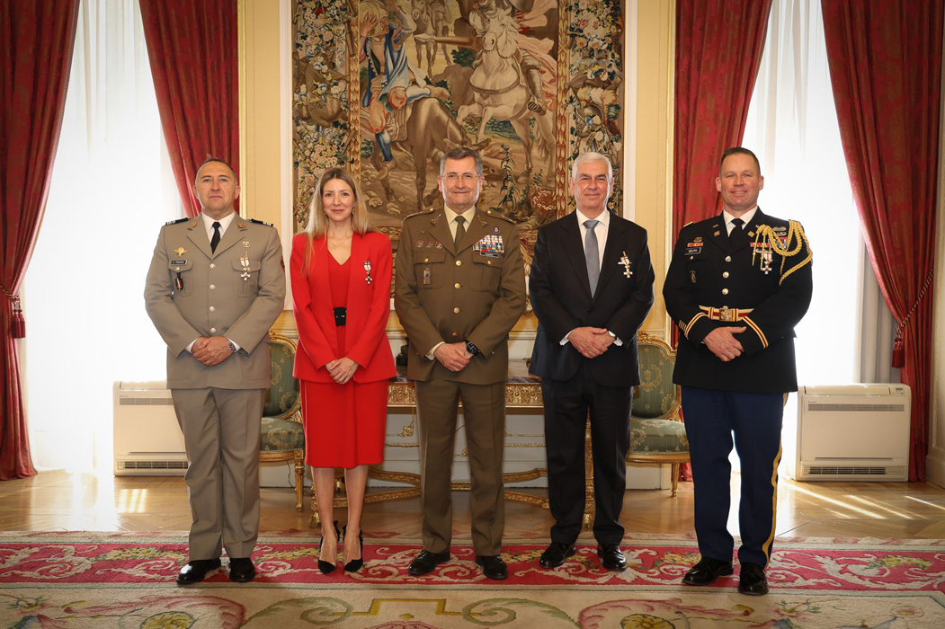 Imposición de Cruces del Mérito Militar