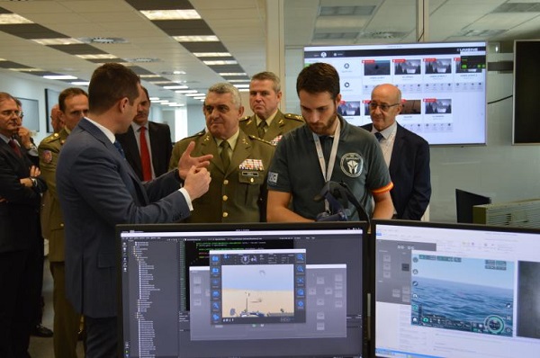 El JEME conociendo los nuevos proyectos