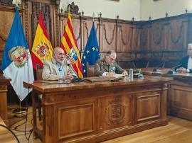 Firma en el Libro de Oro del Ayuntamiento