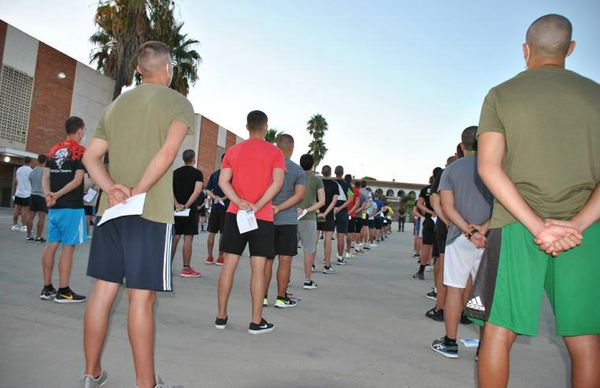Primera formación de los alumnos