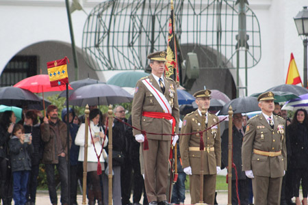 El JEME preside los actos de Santa Bárbara, Patrona de Artillería, en el Acuartelamiento de "Fuencarral"