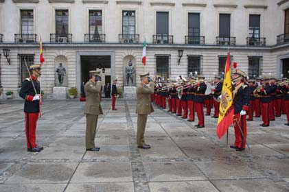 Visita oficial del JEME de Italia