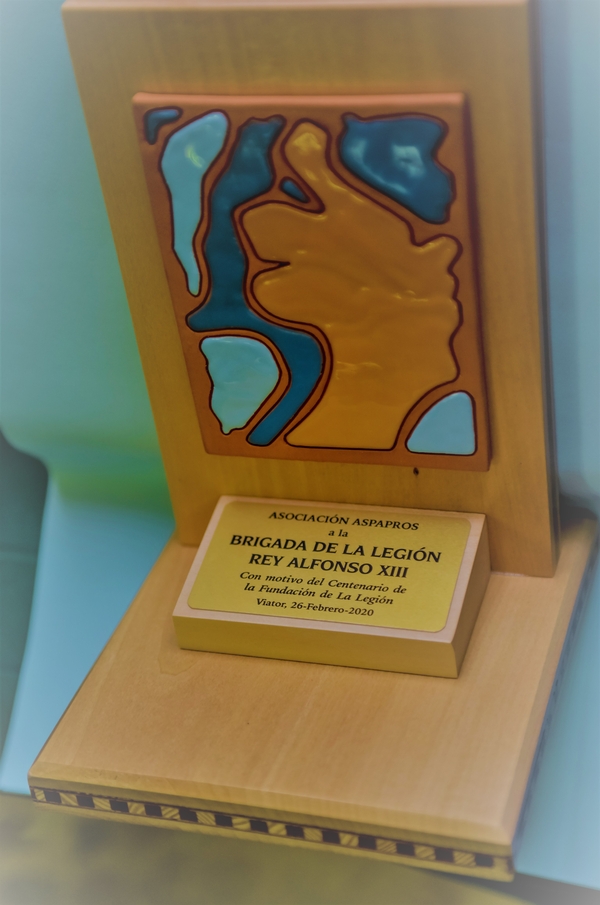 La Asociación ASPAPROS con el Centenario de La Legión