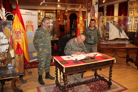 Firma del Coronel