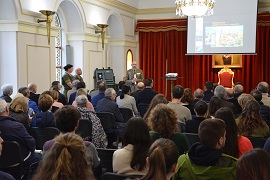 El General Secretario General del Madoc presentando la Conferencia. Foto OCP Madoc