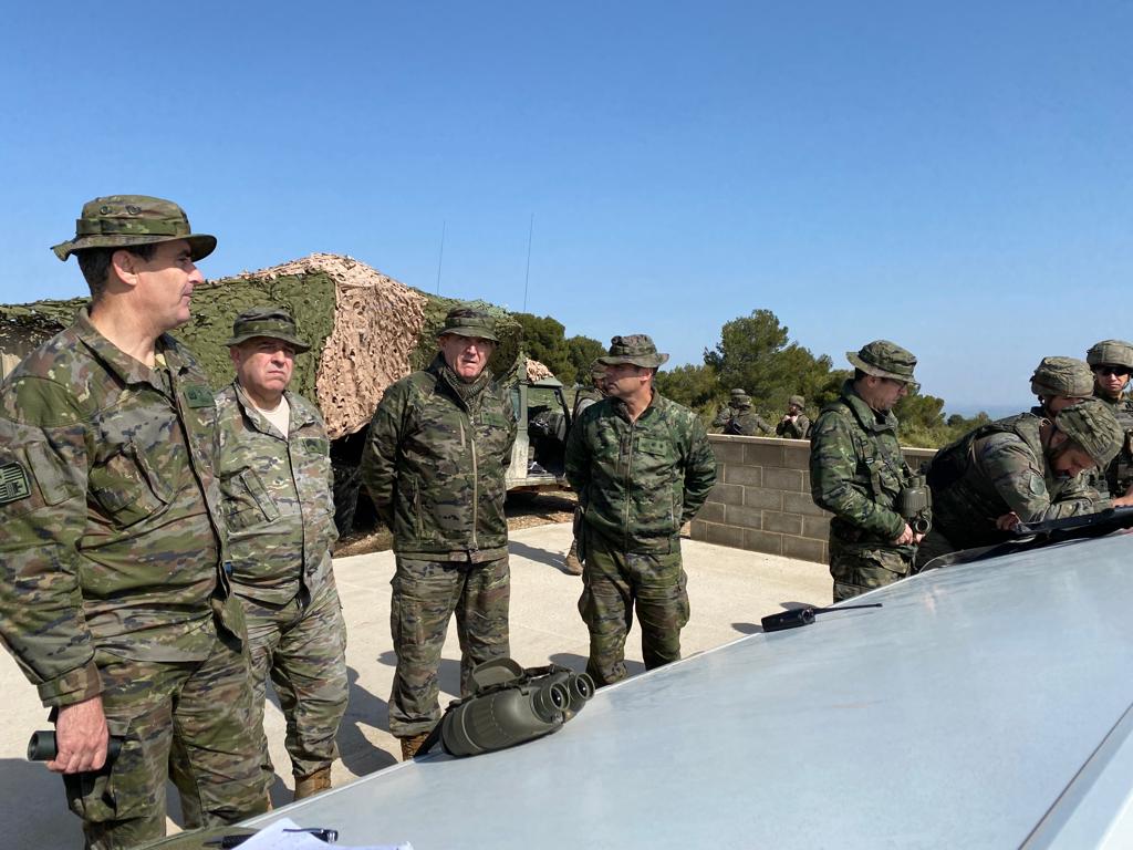 EL COMANDANTE GENERAL DE BALEARES EN ELEJERCICIO BALEX DE CHINCHILLA