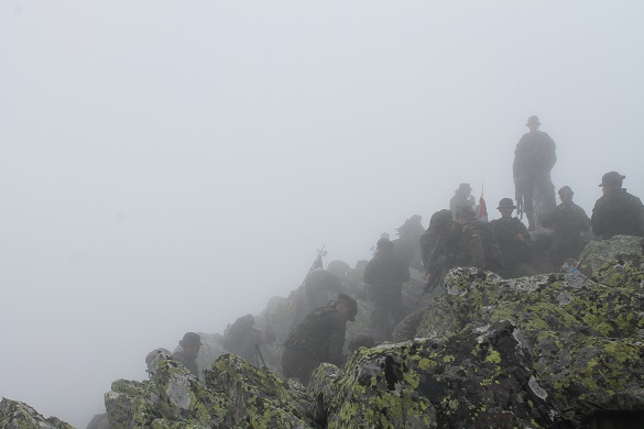 El GLPAC en la cima del vértice Ocejón (Guadalajara)